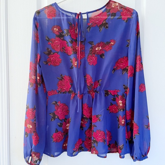 Dynamite Blue Floral Sheer Peplum Long sleeve Top - Picture 2 of 2